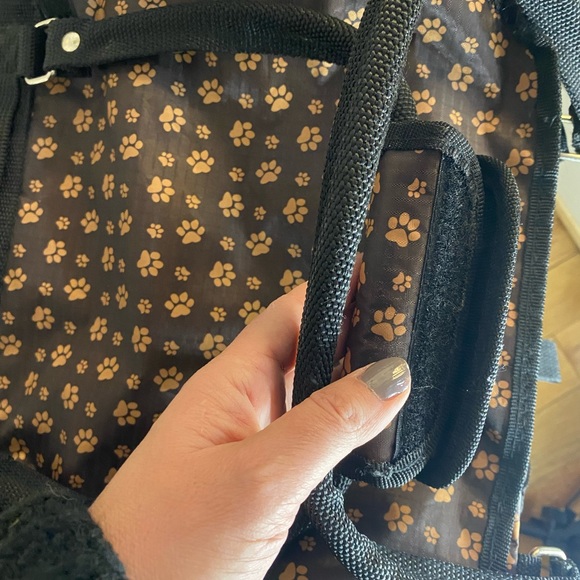 PREFER PETS duffel bag. Bought on Wayfair for $100. For dog or cat. Used once - Picture 5 of 11